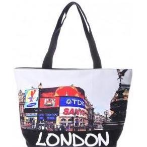 Robin Ruth London Shoulder Bag Leicester Square 1